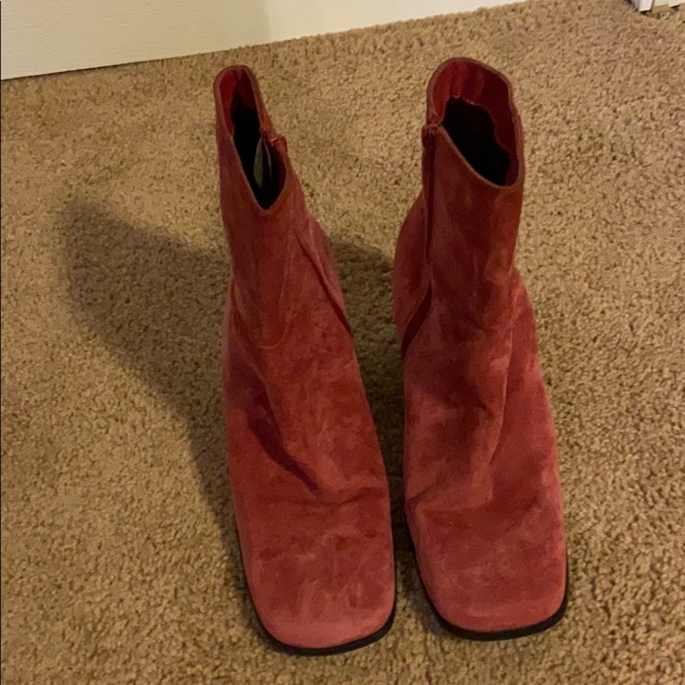 Women’s, size 11W, Hot Pink ankle boots